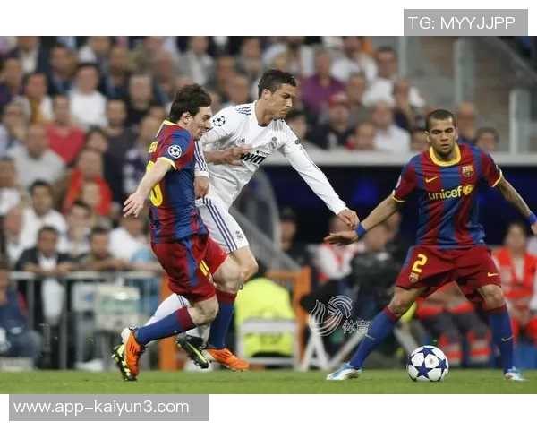 FIFA发布世界杯队长海报梅西居中姆巴佩C罗两侧引发关注