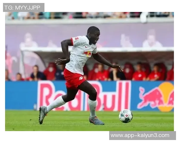 于帕梅卡诺坚定表态愿意留在拜仁并续约的决心