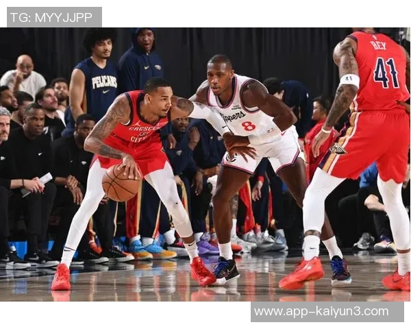 快船与国王激战正酣半场比分紧咬小卡与科林斯表现抢眼